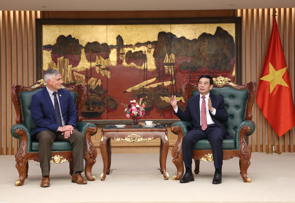 Các nghị sĩ Mỹ tận mắt chứng kiến những thành tựu toàn diện mà Việt Nam đạt được Các nghị sĩ Mỹ tận mắt chứng kiến những thành tựu toàn diện mà Việt Nam đạt được
