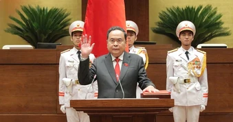 Các nhà lãnh đạo chúc mừng Chủ tịch Quốc hội Trần Thanh Mẫn