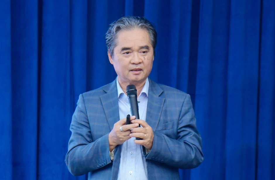 Cách nào hóa giải kẹt xe ở vòng xoay trung tâm TP.HCM? Cách nào hóa giải kẹt xe ở vòng xoay trung tâm TP.HCM?