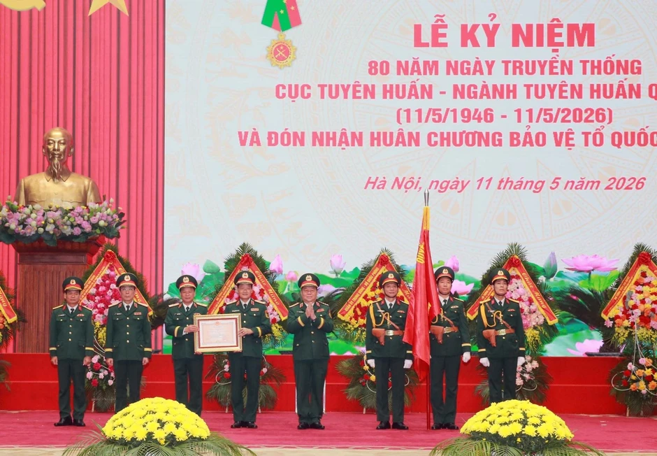 Cán bộ làm công tác tuyên huấn Quân đội luôn 'đi trước mở đường' Cán bộ làm công tác tuyên huấn Quân đội luôn 'đi trước mở đường'