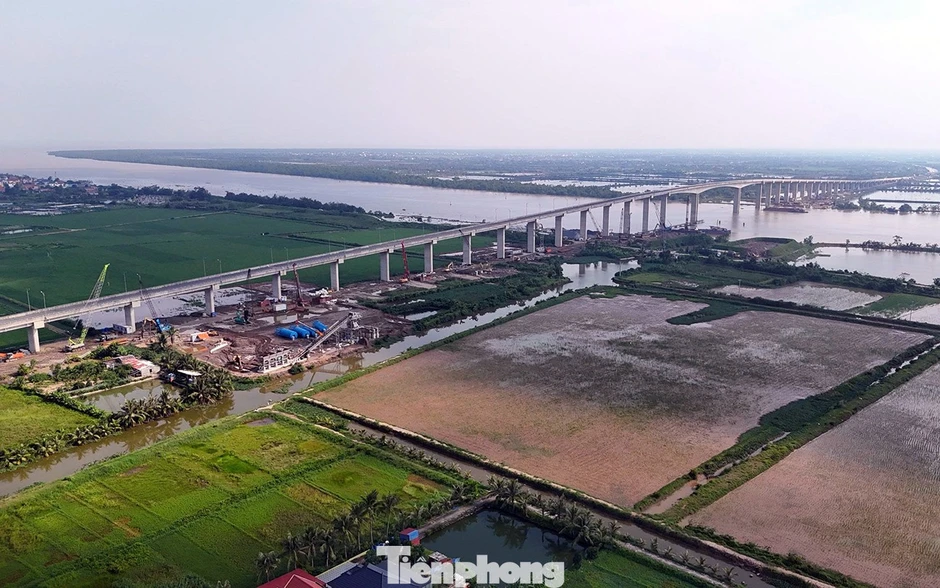 Cận cảnh cầu 1.600 tỷ nối khu thương mại tự do với cảng Nam Đồ Sơn