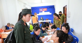 Cận cảnh cuộc đột kích của Công an Lai Châu vào sào huyệt lừa đảo ở Lào