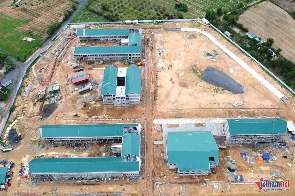 Cận cảnh mái trường nội trú đầu tiên ở vùng biên giới Đắk Lắk