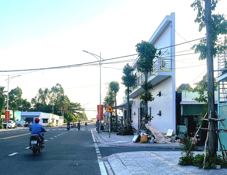 Căn nhà 'độc lạ' ở Cần Thơ: Sao không xử lý ngay từ đầu? Căn nhà 'độc lạ' ở Cần Thơ: Sao không xử lý ngay từ đầu?