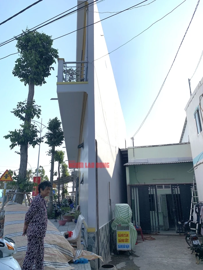 Căn nhà "kỳ lạ" ở Cần Thơ khiến mạng xã hội bàn tán Căn nhà "kỳ lạ" ở Cần Thơ khiến mạng xã hội bàn tán