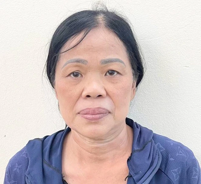 Cảnh sát chặn ô tô chở hơn 700kg hàng cấm, Phan Thanh Hương ra đầu thú Cảnh sát chặn ô tô chở hơn 700kg hàng cấm, Phan Thanh Hương ra đầu thú