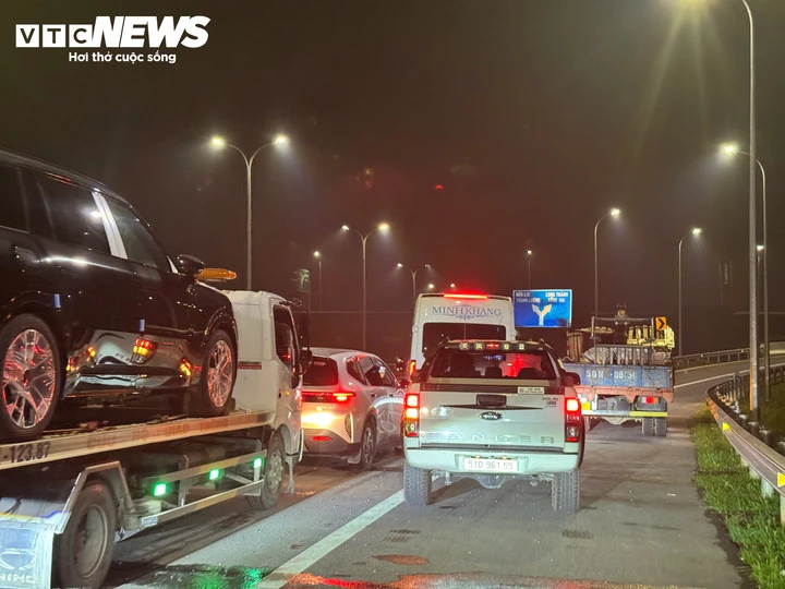 Cao tốc Bến Lức - Long Thành thông xe toàn tuyến sau 12 năm Cao tốc Bến Lức - Long Thành thông xe toàn tuyến sau 12 năm