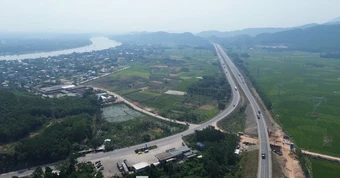 Cao tốc Cam Lộ - La Sơn cấm phương tiện ban đêm từ 10 / 7 Để thi công