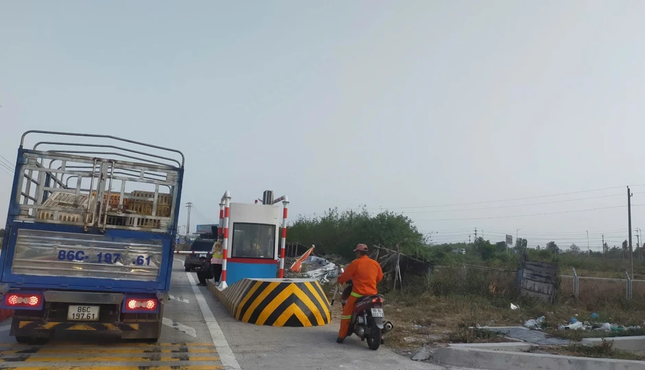Cao tốc kẹt xe do lỗi thu phí ETC, Lâm Đồng kiến nghị khắc phục ngay Cao tốc kẹt xe do lỗi thu phí ETC, Lâm Đồng kiến nghị khắc phục ngay