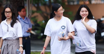 CẬP NHẬT: Gợi ý đáp án môn Văn thi tốt nghiệp THPT 2026
