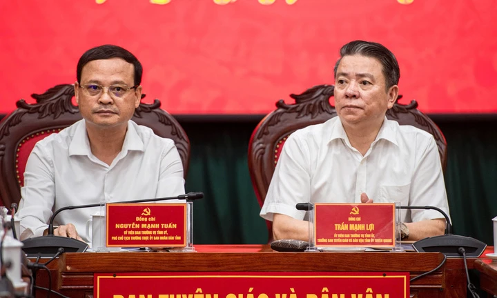 Cập nhật họp báo vụ 147 điểm 10 môn Toán thi tốt nghiệp ở Tuyên Quang Cập nhật họp báo vụ 147 điểm 10 môn Toán thi tốt nghiệp ở Tuyên Quang