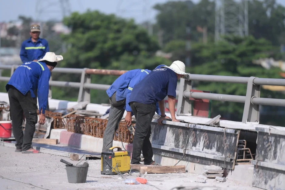Cầu Đồng Nai sửa chữa, giao thông cửa ngõ phía Đông TP.HCM ùn ứ nhiều giờ