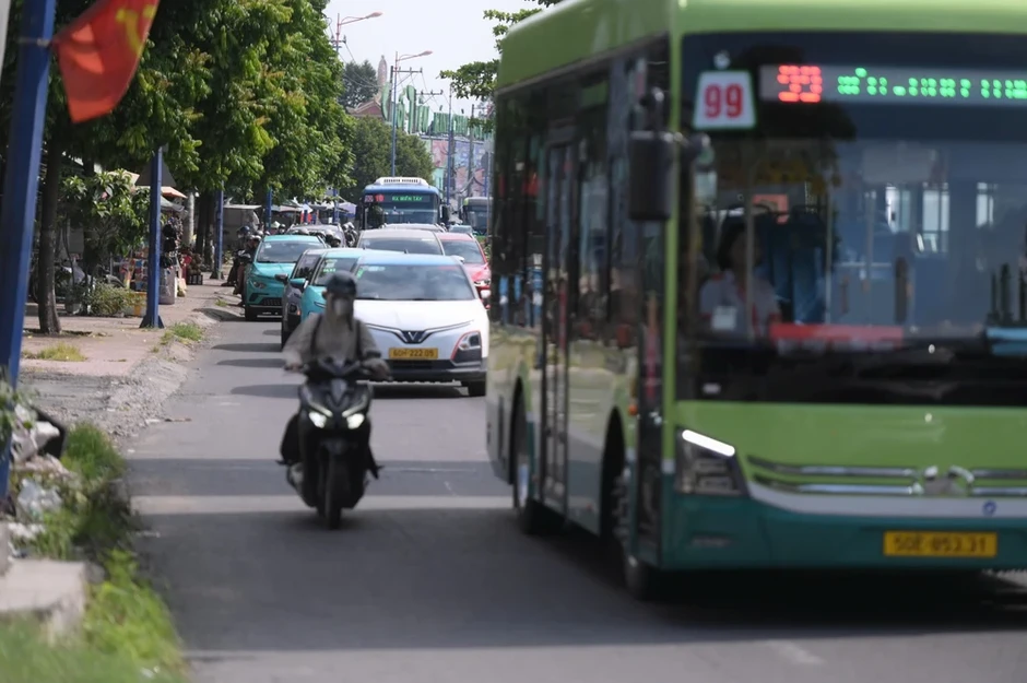 Cầu Đồng Nai sửa chữa, giao thông cửa ngõ phía Đông TP.HCM ùn ứ nhiều giờ