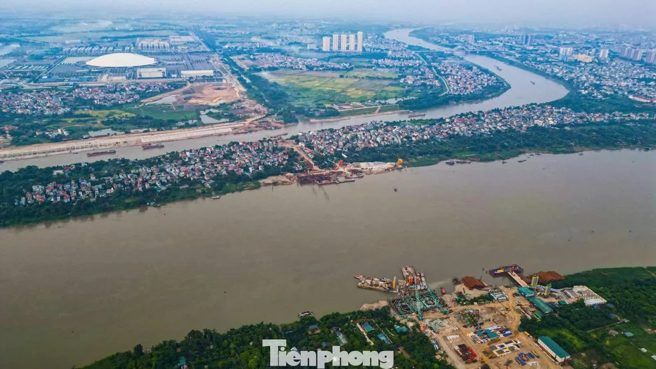 Cầu Tứ Liên và Trần Hưng Đạo nguy cơ bị ảnh hưởng tiến độ do 'vướng' quy định về đê điều Cầu Tứ Liên và Trần Hưng Đạo nguy cơ bị ảnh hưởng tiến độ do 'vướng' quy định về đê điều
