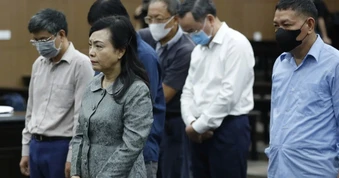 'Chả ai tự dưng mang tiền đến nếu không bị đòi'