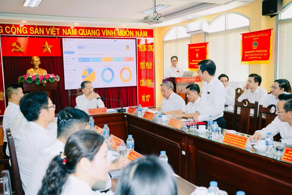 Chánh án TAND tối cao: Từ 1.5, nhân rộng mô hình tòa án điện tử tại TP.HCM Chánh án TAND tối cao: Từ 1.5, nhân rộng mô hình tòa án điện tử tại TP.HCM