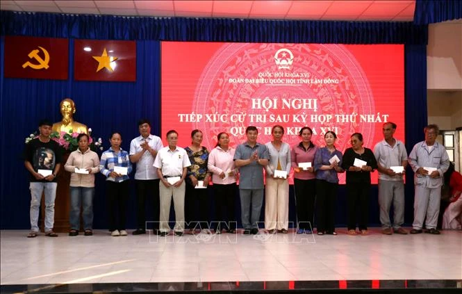 Chánh án Tòa án nhân dân tối cao tiếp xúc cử tri tại Lâm Đồng