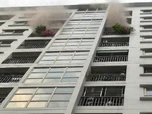 Cháy chung cư ở Hà Nội lúc rạng sáng