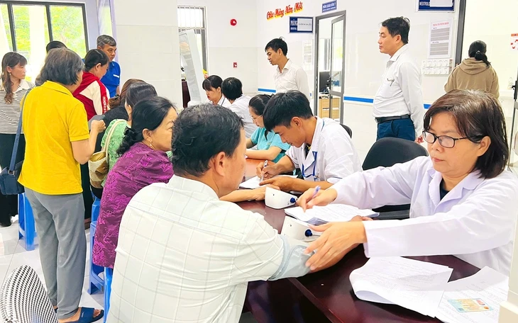 Chạy đua cho chiến dịch khám sức khỏe bao phủ toàn dân Chạy đua cho chiến dịch khám sức khỏe bao phủ toàn dân