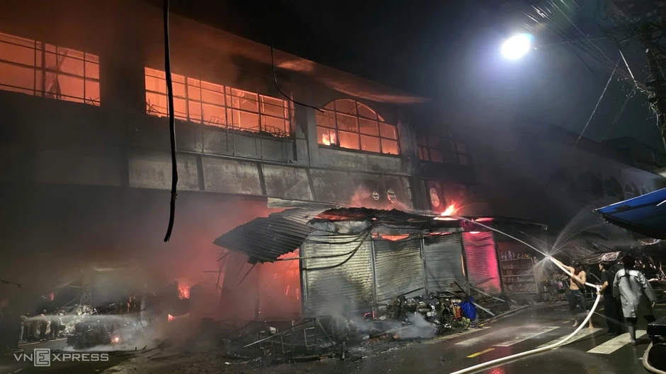 Cháy lớn chợ Biên Hòa Cháy lớn chợ Biên Hòa