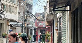 Cháy lớn nhà dân ở phường Minh Phụng, TPHCM