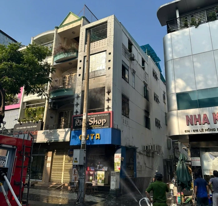 Cháy nhà 4 tầng ở đường Lê Hồng Phong , TPHCM: Nguyên nhân và diễn biến vụ việc