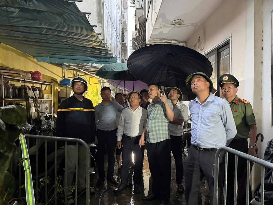 Cháy nhà Hà Nội: Vụ hỏa hoạn kinh hoàng khiến 5 người tử vong sáng 16 / 9
