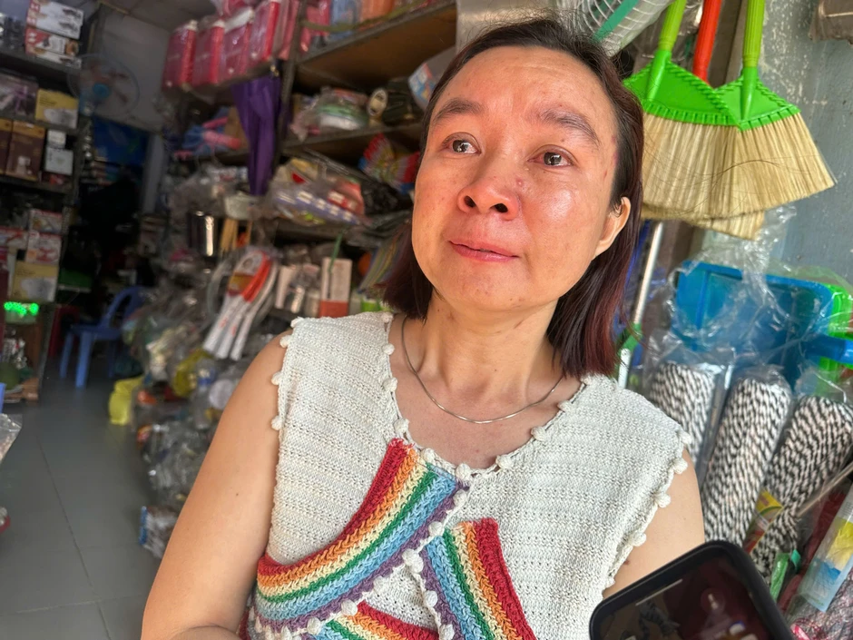 Cháy quán chay, 2 mẹ con tử vong: Hàng xóm nghẹn ngào khi 'phép màu không đến' Cháy quán chay, 2 mẹ con tử vong: Hàng xóm nghẹn ngào khi 'phép màu không đến'