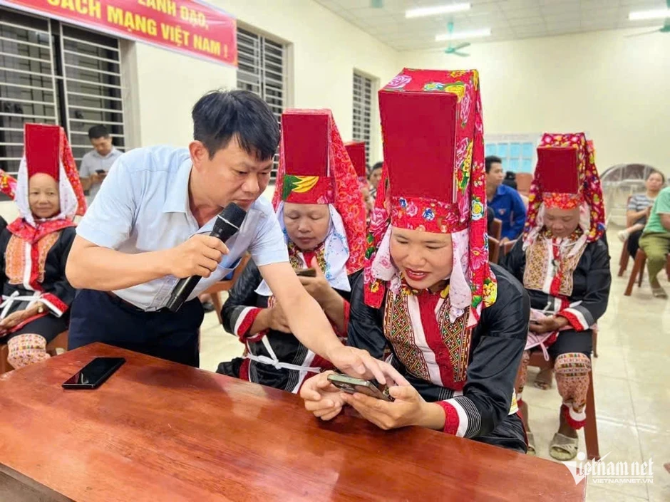 Chi bộ vùng cao Quảng Ninh đưa chuyện của dân vào từng phần việc đảng viên Chi bộ vùng cao Quảng Ninh đưa chuyện của dân vào từng phần việc đảng viên