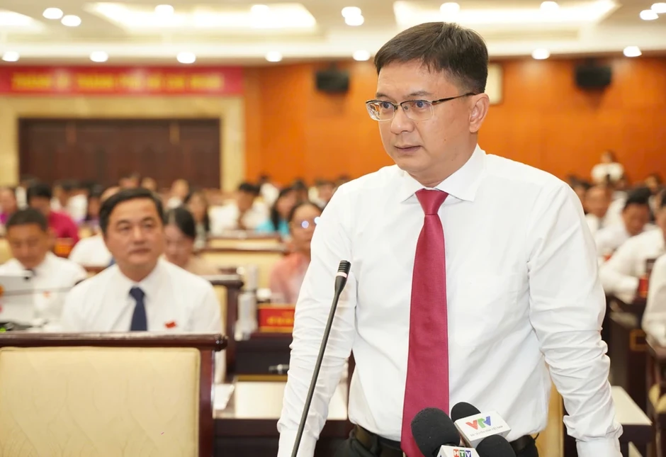 Chi tiết phân công công tác của Chủ tịch và 7 Phó Chủ tịch UBND TP.HCM nhiệm kỳ mới Chi tiết phân công công tác của Chủ tịch và 7 Phó Chủ tịch UBND TP.HCM nhiệm kỳ mới