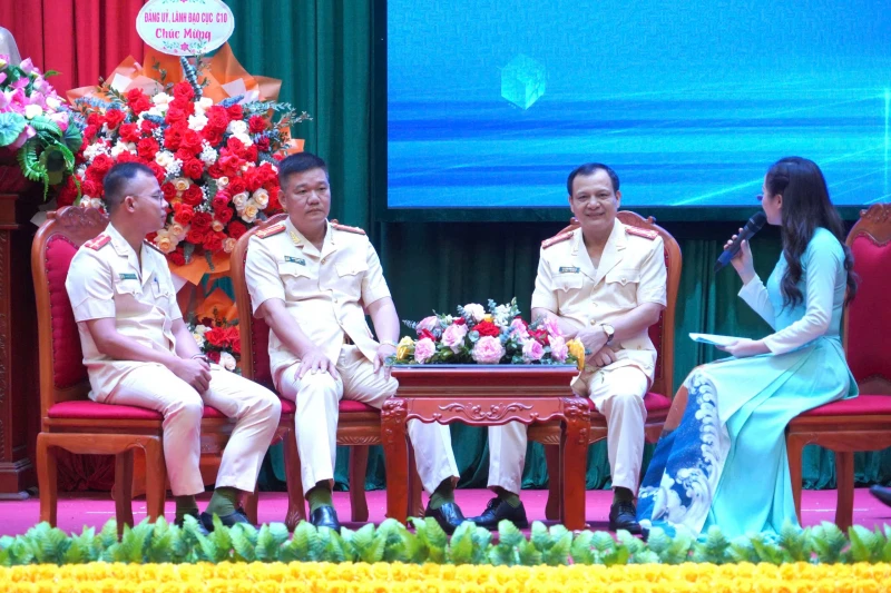 Chia sẻ kinh nghiệm công tác đoàn và công tác giáo dục, cải tạo phạm nhân Chia sẻ kinh nghiệm công tác đoàn và công tác giáo dục, cải tạo phạm nhân