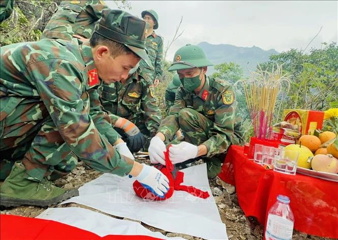 'Chiến dịch 500 ngày đêm đẩy mạnh tìm kiếm, quy tập và xác định danh tính hài cốt liệt sĩ' - mệnh lệnh từ trái tim 'Chiến dịch 500 ngày đêm đẩy mạnh tìm kiếm, quy tập và xác định danh tính hài cốt liệt sĩ' - mệnh lệnh từ trái tim