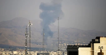 Chiến sự Trung Đông ngày 4-4: Mỹ-Israel đánh siêu tổ hợp hóa dầu, Iran dọa "bầu trời nguy hiểm hơn"