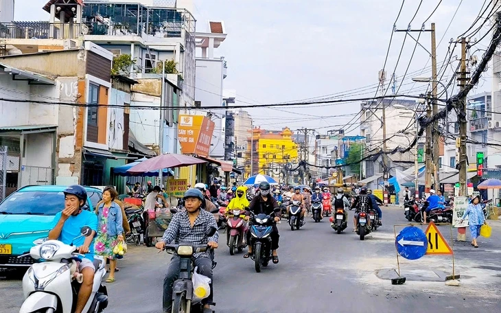 Chính phủ: Các bộ ngành, địa phương tiếp tục sắp xếp bên trong để tinh gọn, mạnh Chính phủ: Các bộ ngành, địa phương tiếp tục sắp xếp bên trong để tinh gọn, mạnh