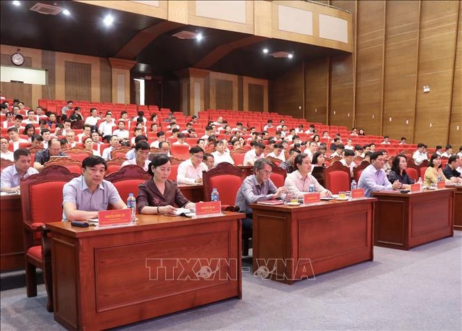Chính quyền địa phương 2 cấp rút ngắn khâu trung gian, tăng tính tập trung trong chỉ đạo, điều hành Chính quyền địa phương 2 cấp rút ngắn khâu trung gian, tăng tính tập trung trong chỉ đạo, điều hành