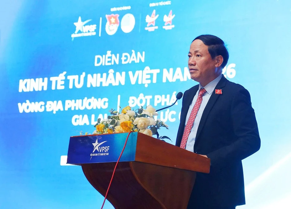 Chính quyền kiến tạo: Từ hành chính 'kính chuyển' sang KPI và AI Chính quyền kiến tạo: Từ hành chính 'kính chuyển' sang KPI và AI