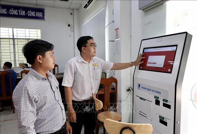 Chính quyền phục vụ ngày càng thân thiện, đi sâu vào thực chất Chính quyền phục vụ ngày càng thân thiện, đi sâu vào thực chất