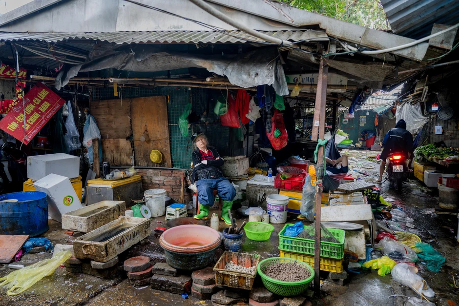 Chợ Kim Liên dừng hoạt động sau 30 năm , gần 200 tiểu thương phải dọn đi Chợ Kim Liên dừng hoạt động sau 30 năm , gần 200 tiểu thương phải dọn đi