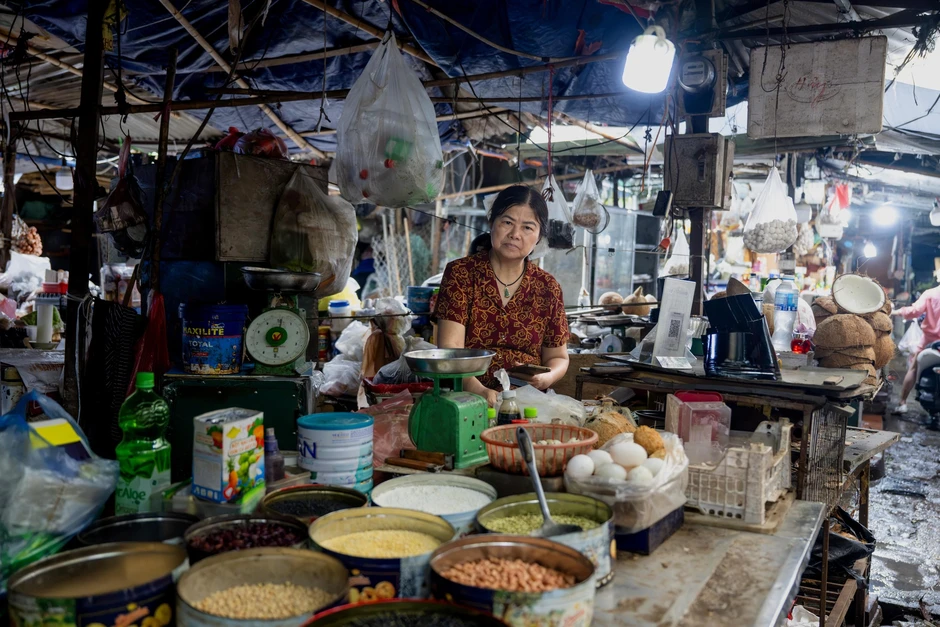 Chợ Kim Liên dừng hoạt động sau 30 năm , gần 200 tiểu thương phải dọn đi Chợ Kim Liên dừng hoạt động sau 30 năm , gần 200 tiểu thương phải dọn đi