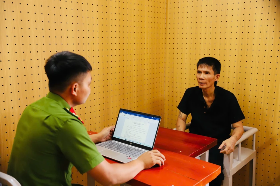 Cho vay tổng số hơn 82 tỷ đồng với lãi nặng, 3 đối tượng bị khởi tố Cho vay tổng số hơn 82 tỷ đồng với lãi nặng, 3 đối tượng bị khởi tố