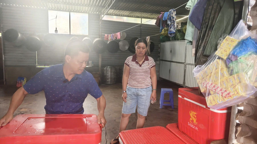 Chủ cơ sở dịch vụ gia chánh bị phạt 27 triệu đồng vì món ăn có dòi Chủ cơ sở dịch vụ gia chánh bị phạt 27 triệu đồng vì món ăn có dòi