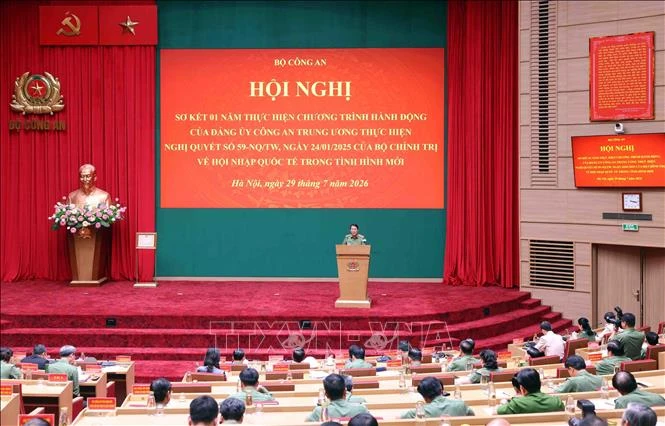 Chủ động giải quyết các yếu tố phức tạp về an ninh, trật tự từ bên ngoài Chủ động giải quyết các yếu tố phức tạp về an ninh, trật tự từ bên ngoài