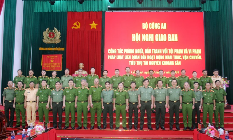 Chủ động nhận diện, đấu tranh mạnh với tội phạm liên quan đến tài nguyên khoáng sản Chủ động nhận diện, đấu tranh mạnh với tội phạm liên quan đến tài nguyên khoáng sản