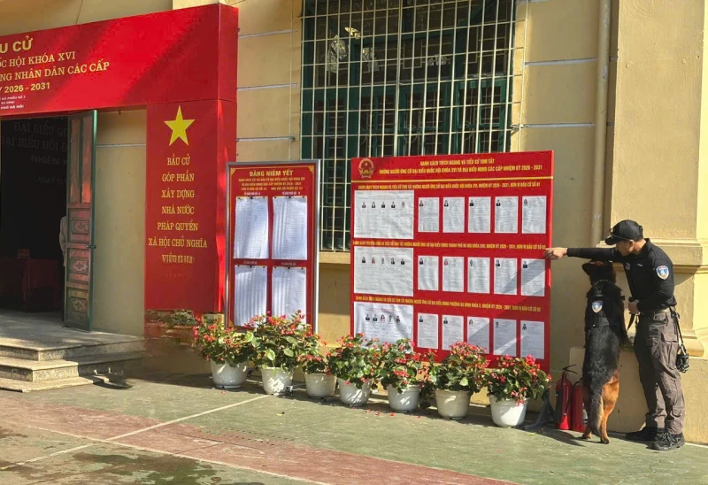 Chủ động thế trận bảo vệ nhiều lớp, bảo đảm tuyệt đối an ninh, an toàn cuộc bầu cử Chủ động thế trận bảo vệ nhiều lớp, bảo đảm tuyệt đối an ninh, an toàn cuộc bầu cử