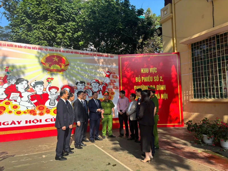 Chủ động thế trận bảo vệ nhiều lớp, bảo đảm tuyệt đối an ninh, an toàn cuộc bầu cử Chủ động thế trận bảo vệ nhiều lớp, bảo đảm tuyệt đối an ninh, an toàn cuộc bầu cử