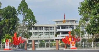 Chủ tịch Cần Thơ ra ‘tối hậu thư’ về bố trí kế toán
