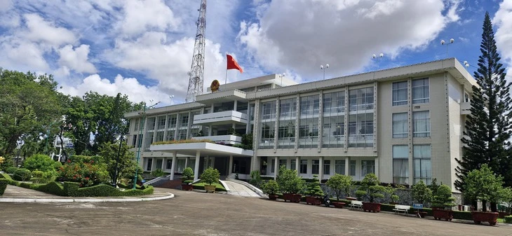 Chủ tịch Cần Thơ yêu cầu tăng cường chuyển đổi vị trí công tác cán bộ Chủ tịch Cần Thơ yêu cầu tăng cường chuyển đổi vị trí công tác cán bộ