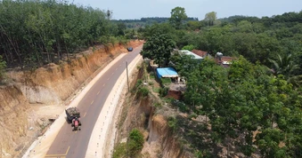 Chủ tịch Đồng Nai chỉ đạo xử lý ngay vụ 'nhà dân chênh vênh bên mép vực sâu'