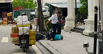 Chủ tịch Hà Nội chỉ đạo xử lý vụ tài xế bị bảo vệ khu đô thị hành hung