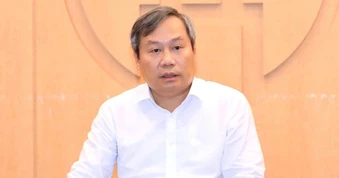 Chủ tịch Hà Nội: Khẩn trương hoàn thiện mô hình tăng trưởng mới